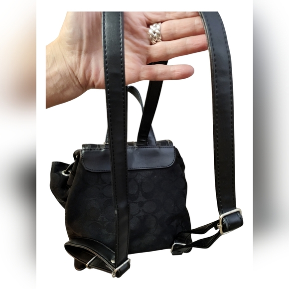 Women’s Signature Coach mini backpack & zipper case - Picture 3 of 7